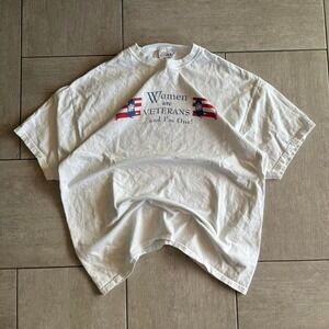 90s white women are veterans graphic tee amazing condition